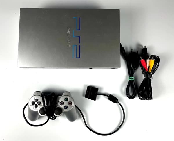 PlayStation 2 PS2 Satin Silver Console SCPH-50004 Set