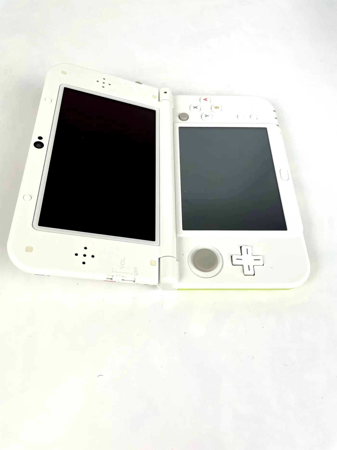 New Nintendo 3DS XL Animal Crossing Console Bundle (IPS Top)