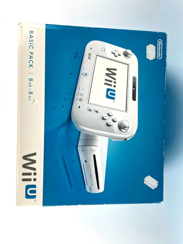 Nintendo Wii U Basic Pack White console