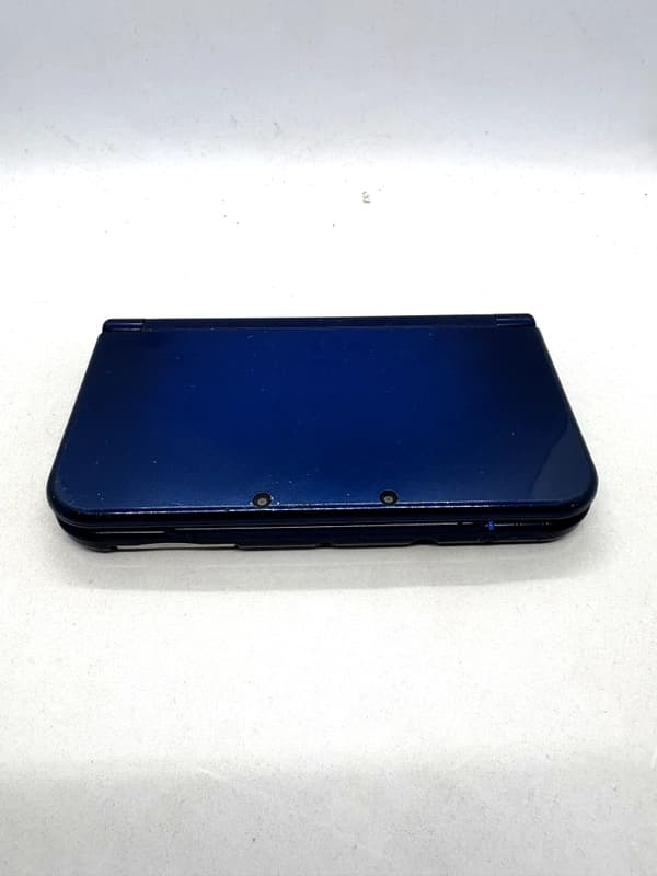 New Nintendo 3DS XL Metallic Blue Console Bundle