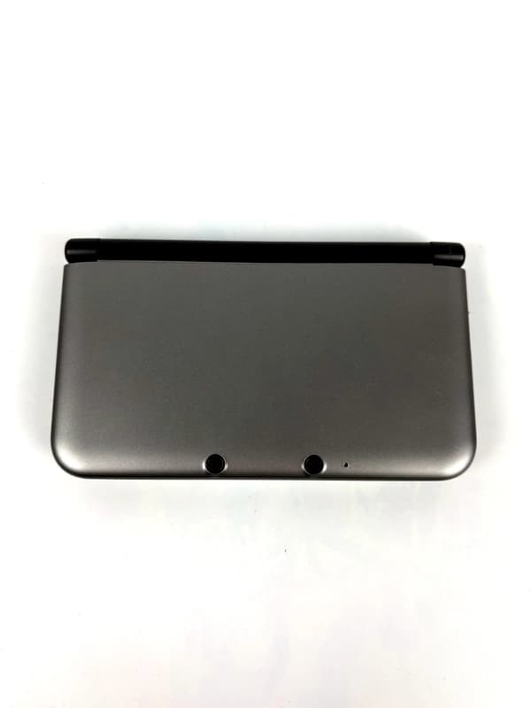 Nintendo 3DS XL Silver Console + Charger