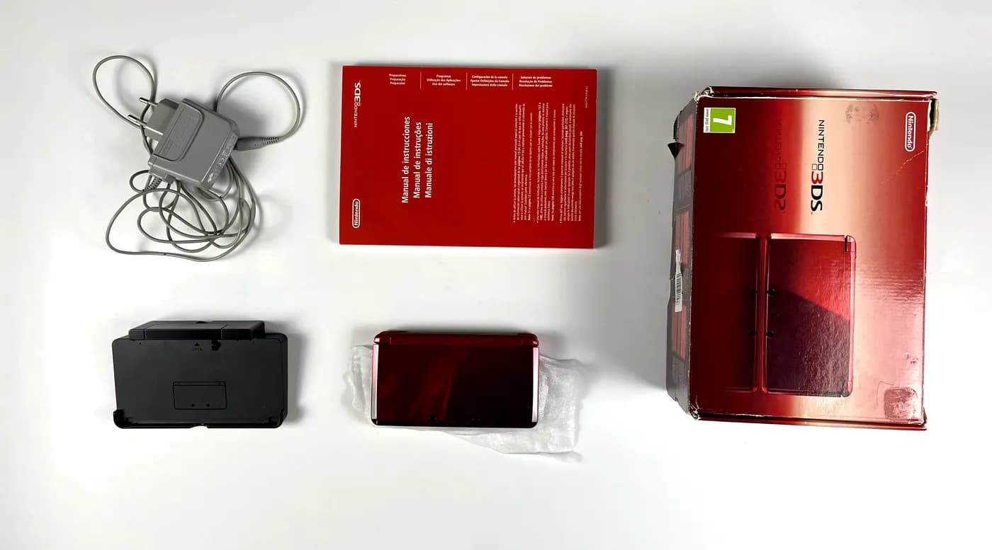 Konsola Nintendo 3DS Metallic Red Komplet