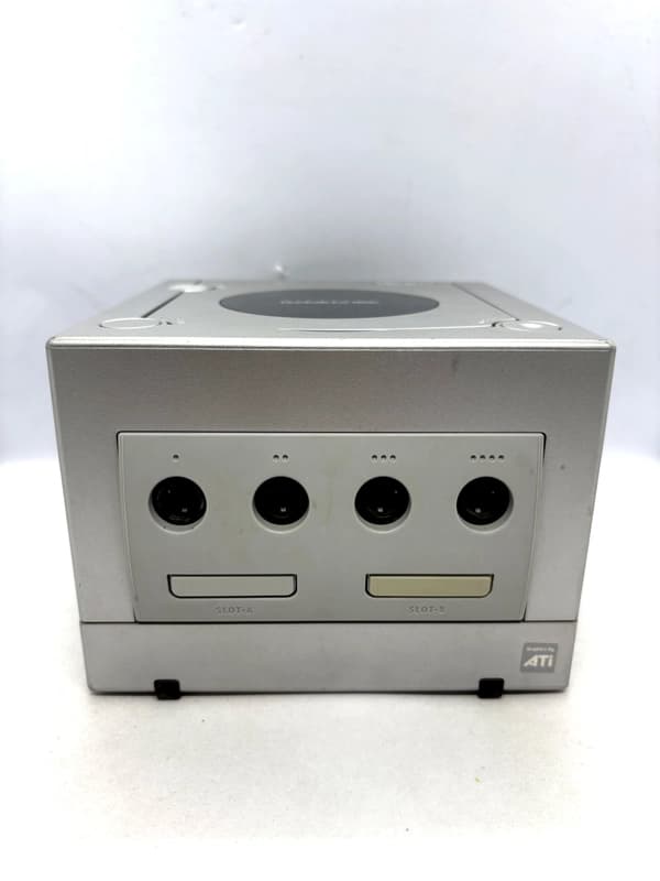 Nintendo GameCube Grey Console Bundle