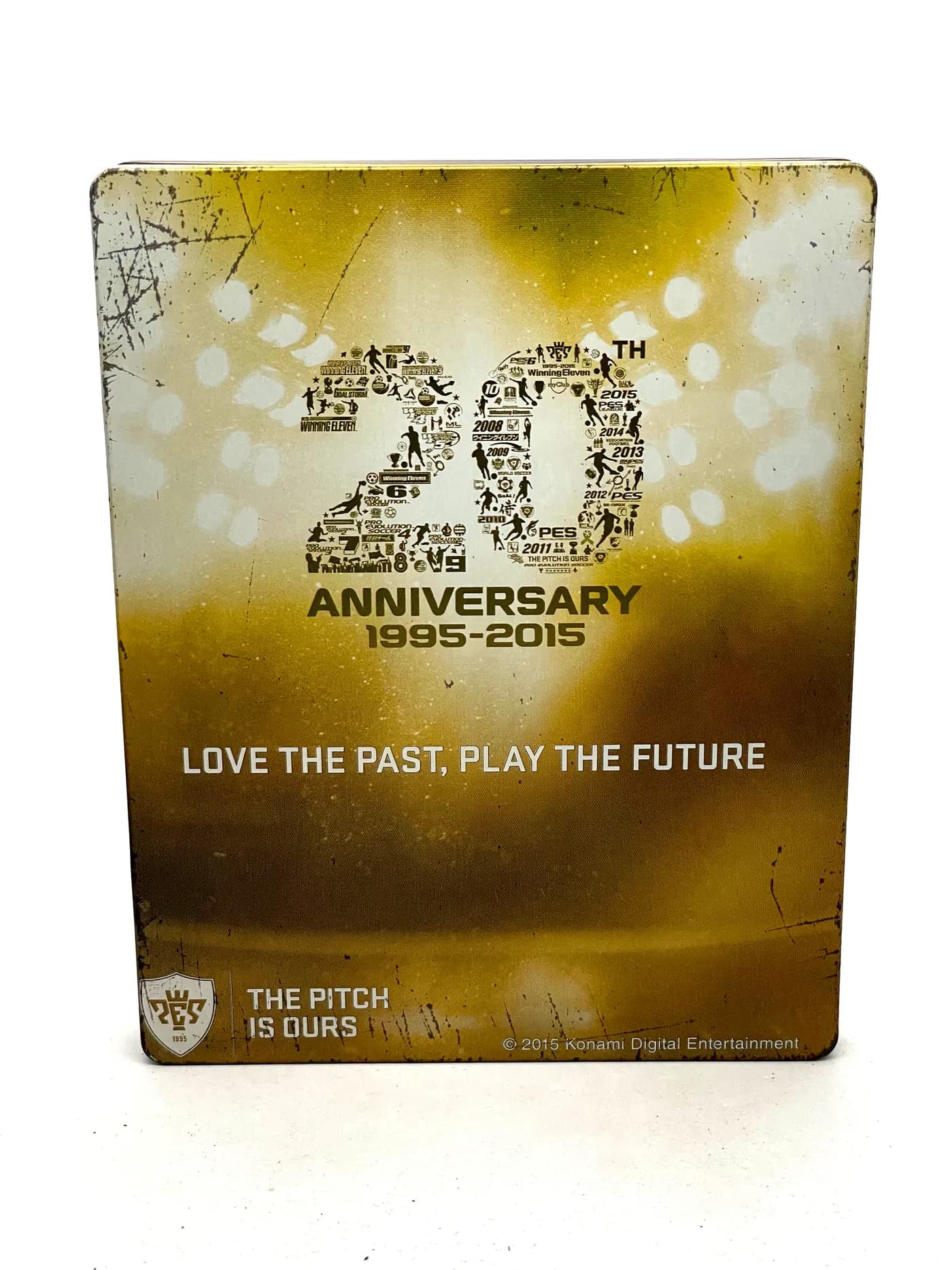 Pro Evolution Soccer 2016 Steelbook PS4