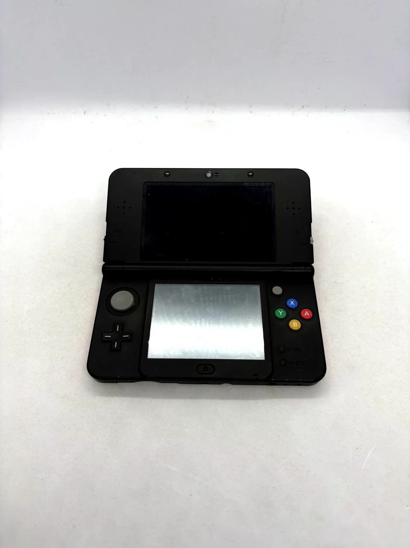 Nintendo New 3DS Xenoblade Chronicles Edition console
