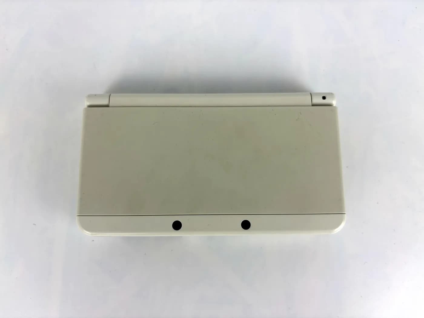 New Nintendo 3DS White Console + Charger