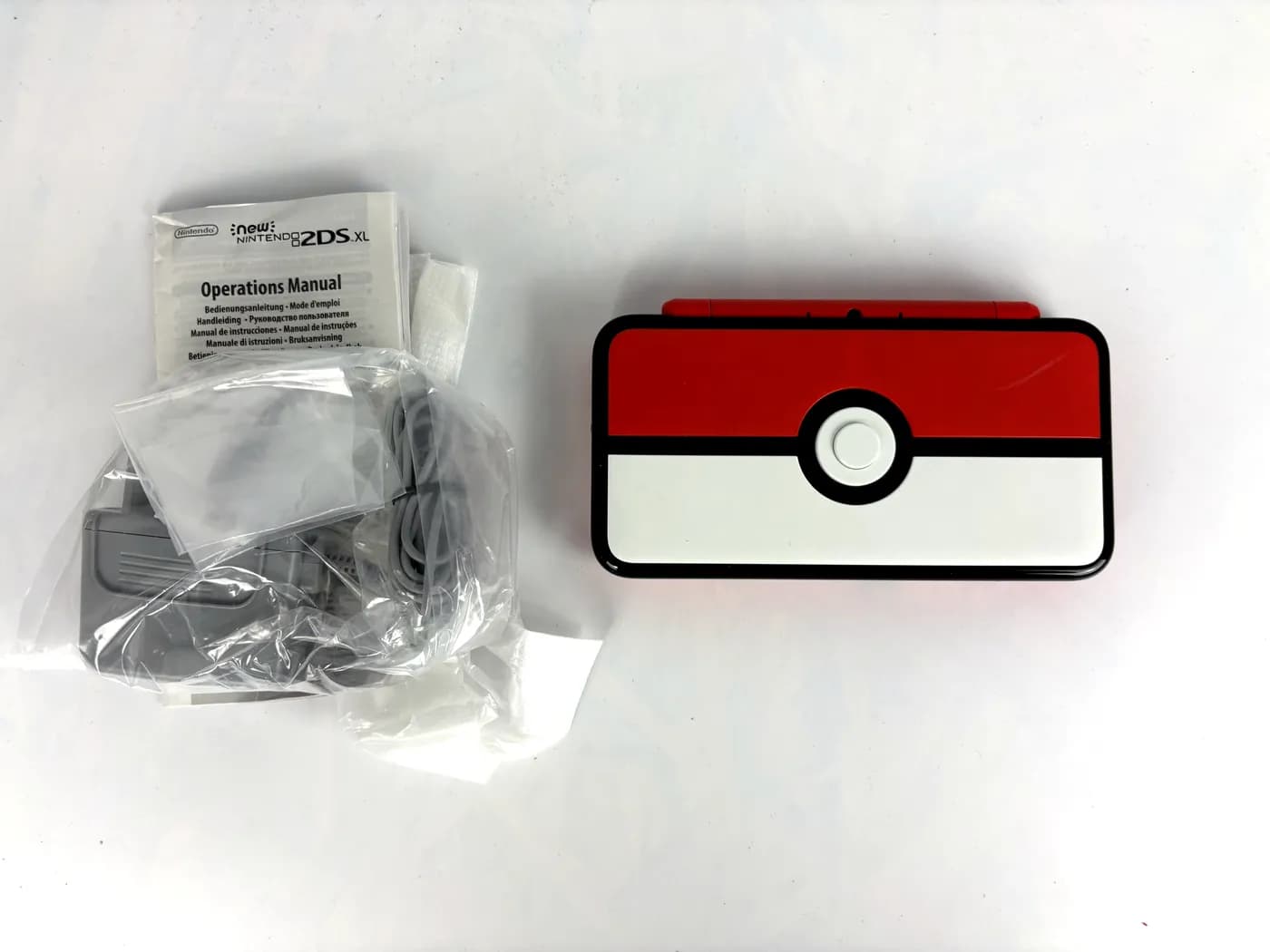 Nintendo New 2DS XL Pokeball Edition Console Complete
