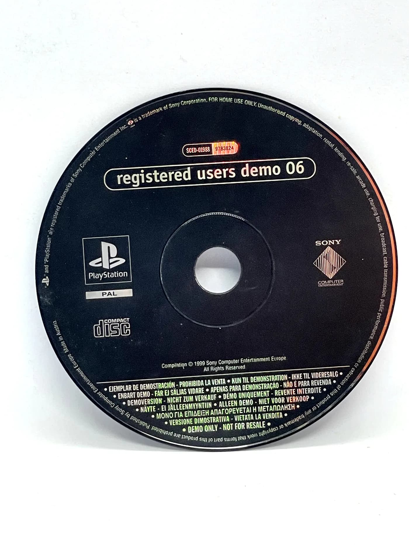 Registered Users Demo 06 PS1 PSX (game only)