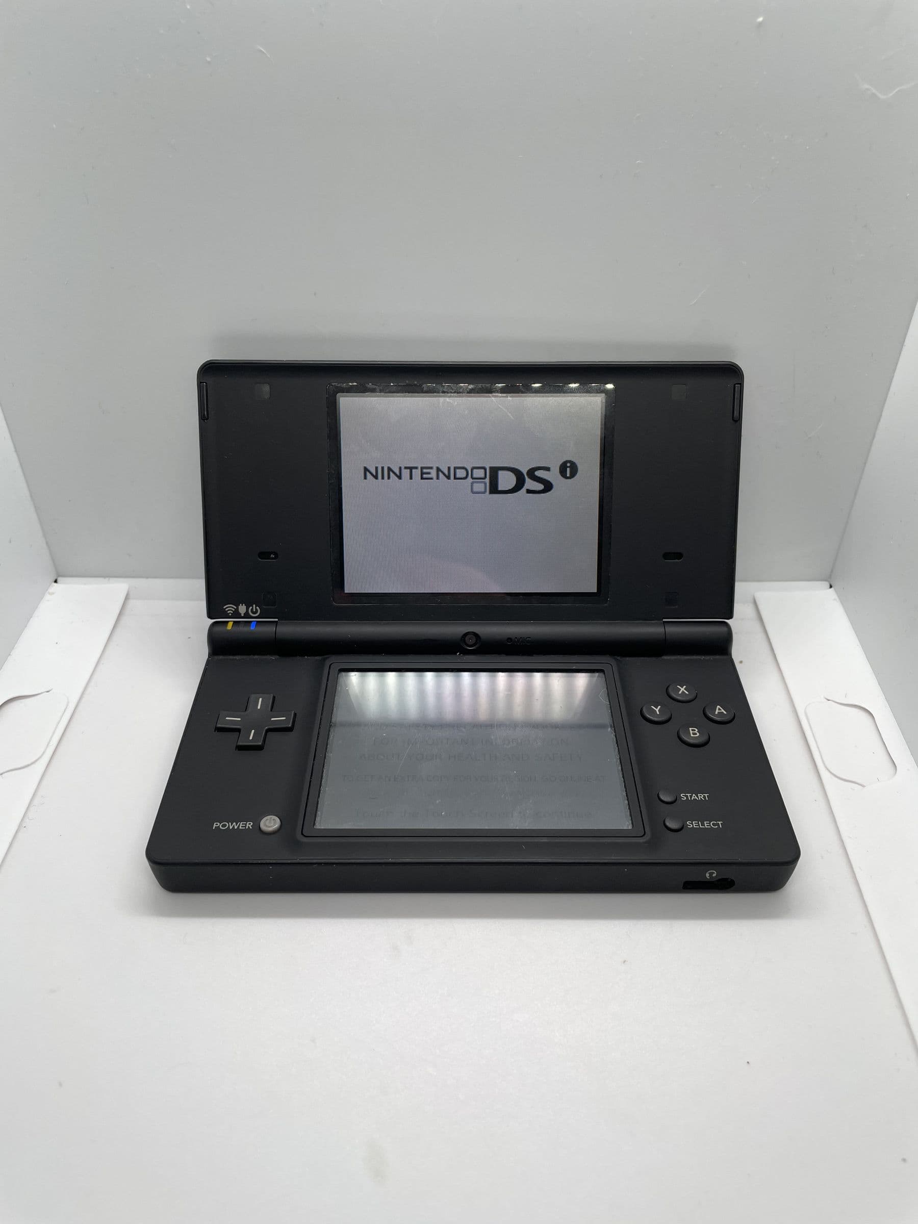 Konsola Nintendo DSi + charger