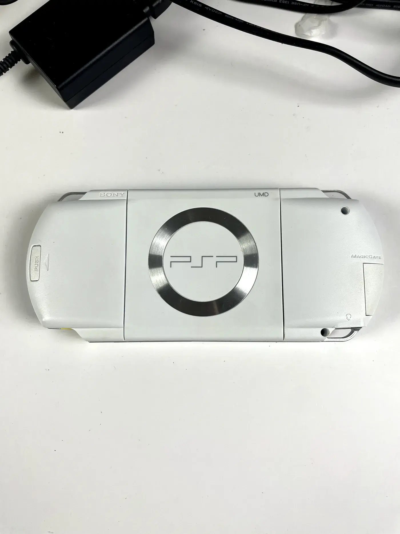 Playstation PSP-1004 Ceramic White console