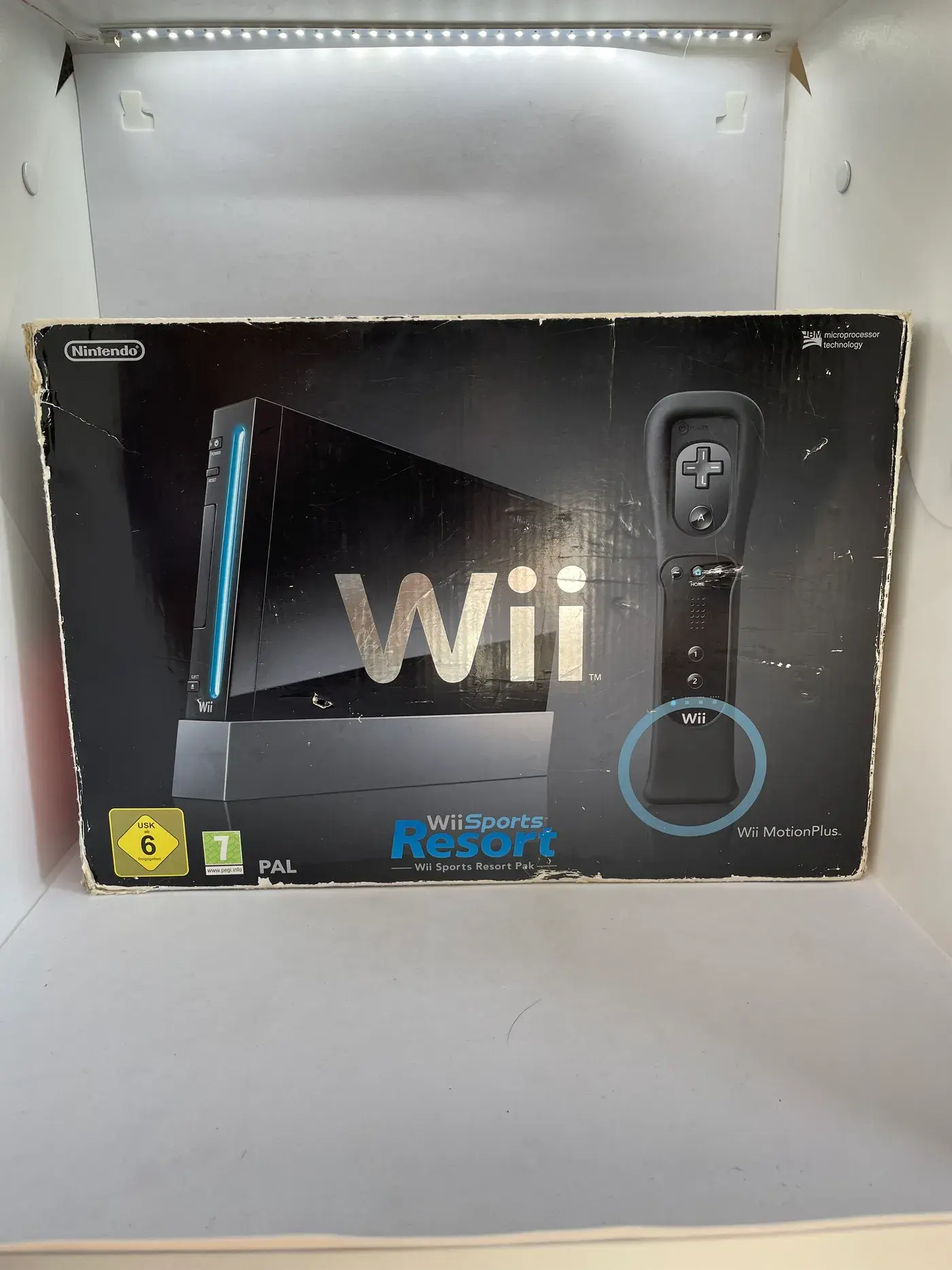 Nintendo Wii Console Black + Cardboard Set