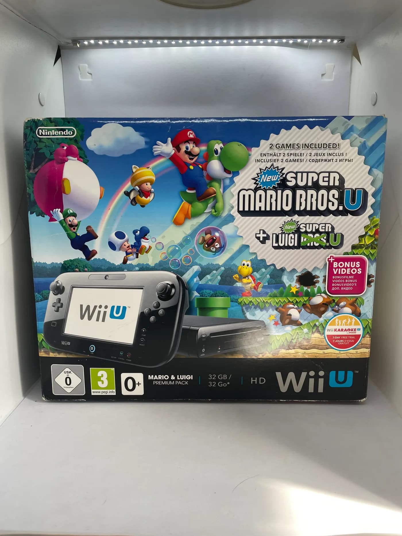 Nintendo Wii U Mario & Luigi Premium Pack console